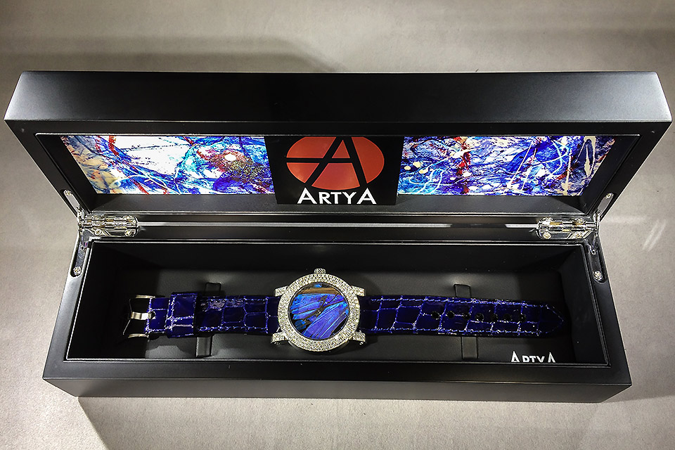 ArtyA Morphos3 Full Set Diamonds watch