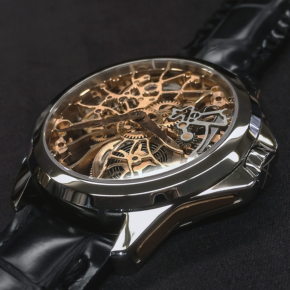 アーティアの新作フルスケルトン腕時計 Shams Gold