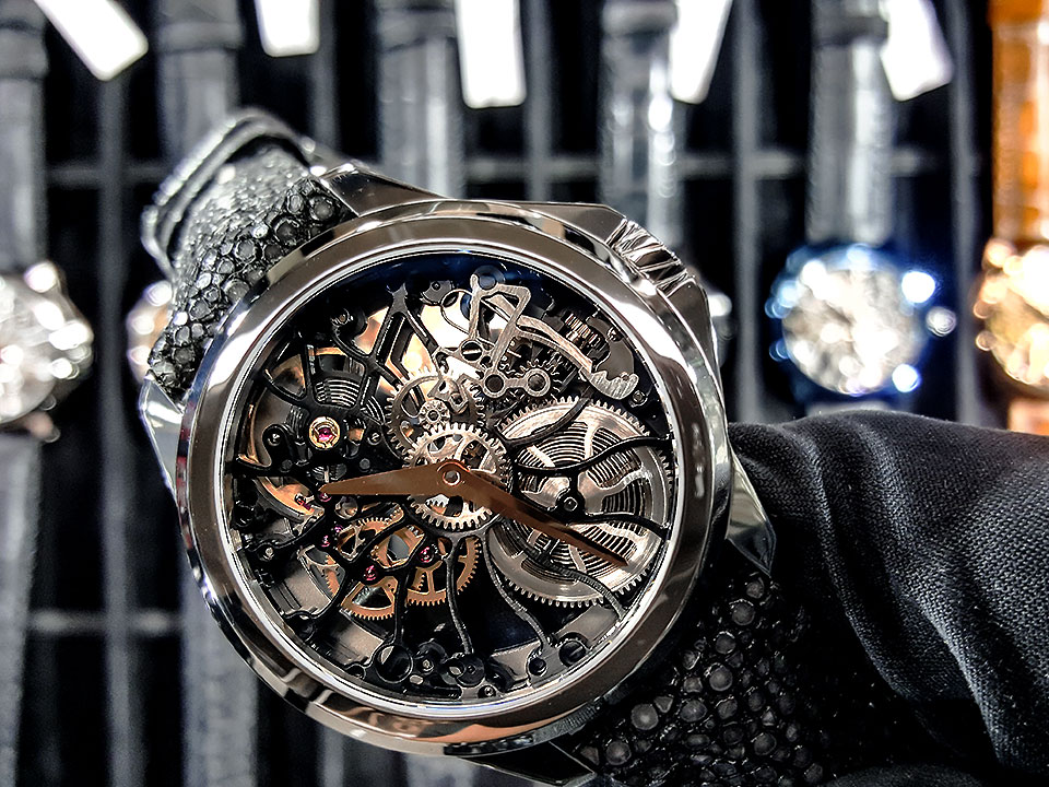 スイス Aroma 手巻き 貴重 スケルトン レディース腕時計ファッション小物