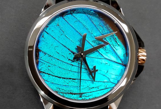 モルフォ蝶の腕時計
