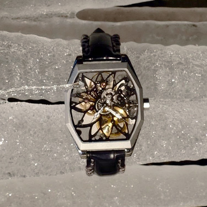 最新スケルトン腕時計 FLOWER POWER BLACK