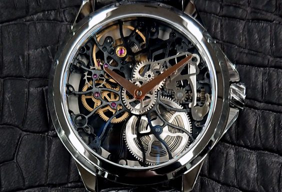 ArtyA のスケルトン時計