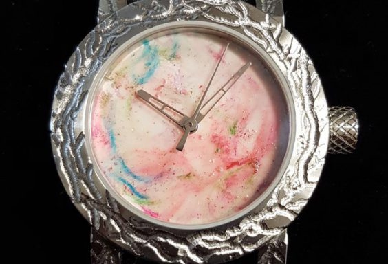 アートのレディース腕時計