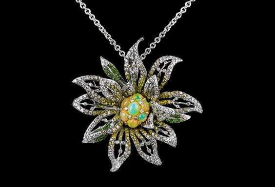 ArtyA Jewelry Edelweiss Necklace