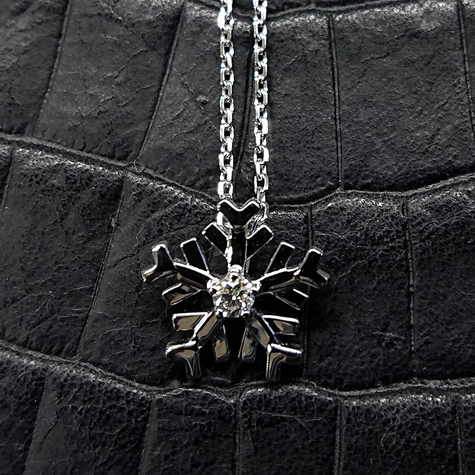 ArtyA Jewelry Snowflake Necklace
