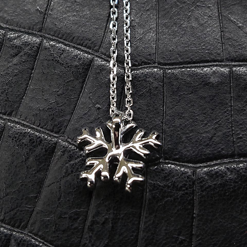 ArtyA Jewelry Snowflake Necklace