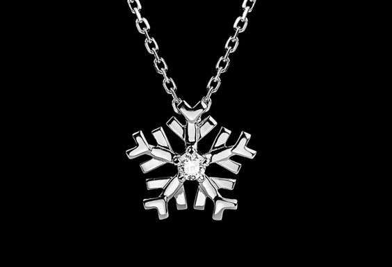 ArtyA Jewelry Snowflake Necklace